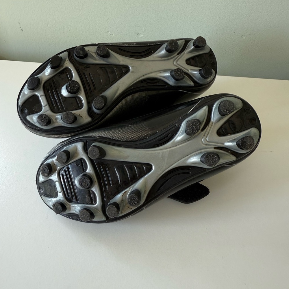 Carter's Toddler Cleats size 10 - Picture 5 of 7
